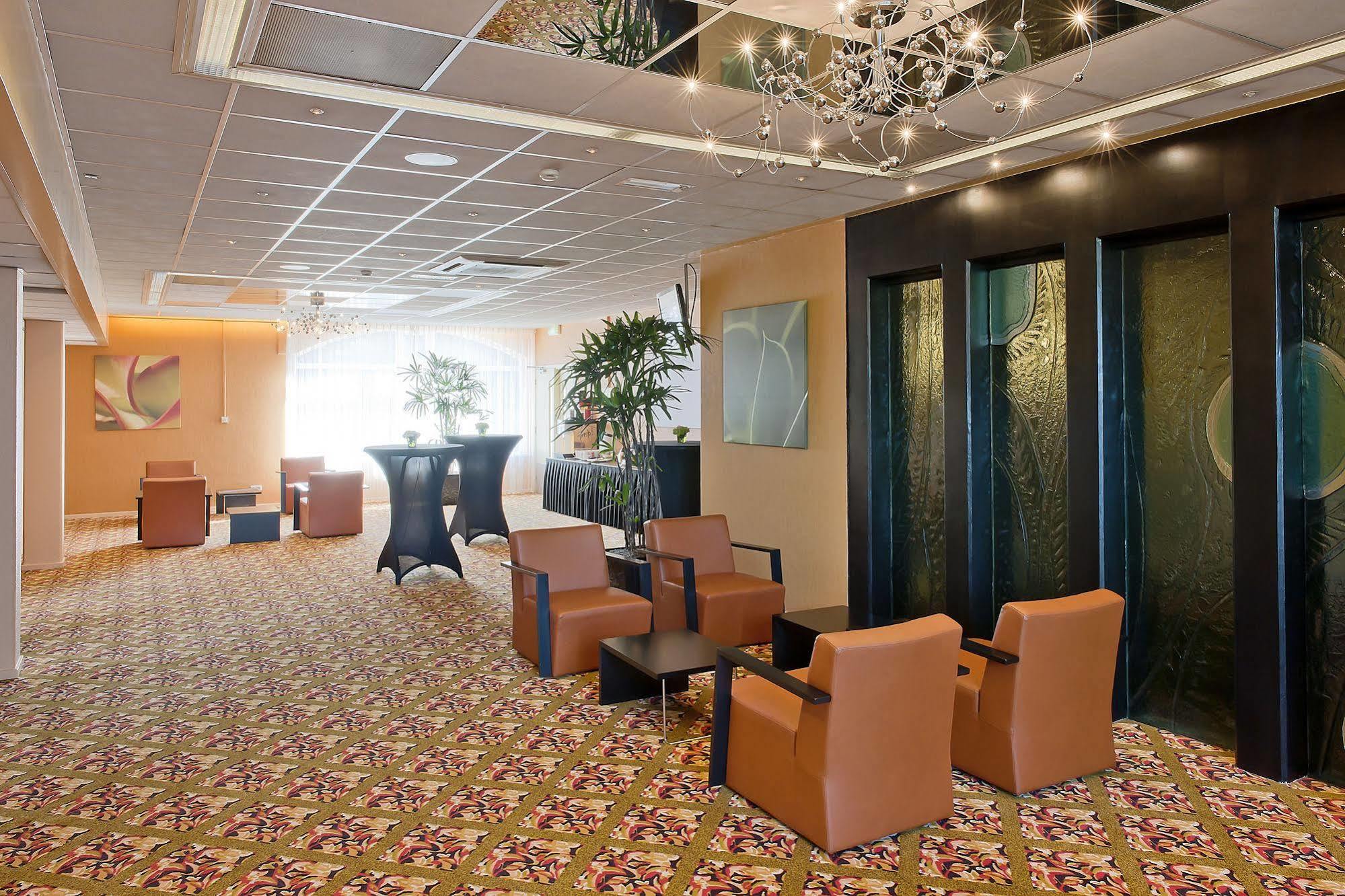 Carlton Oasis Hotel Spijkenisse Exterior photo